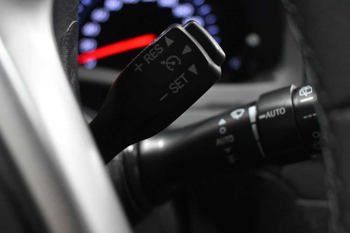 Foto Toyota Avensis 27