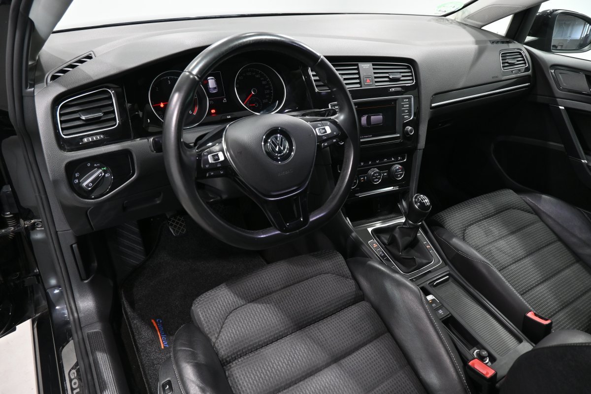 Foto Volkswagen Golf 9