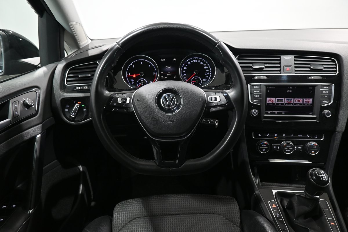 Foto Volkswagen Golf 18