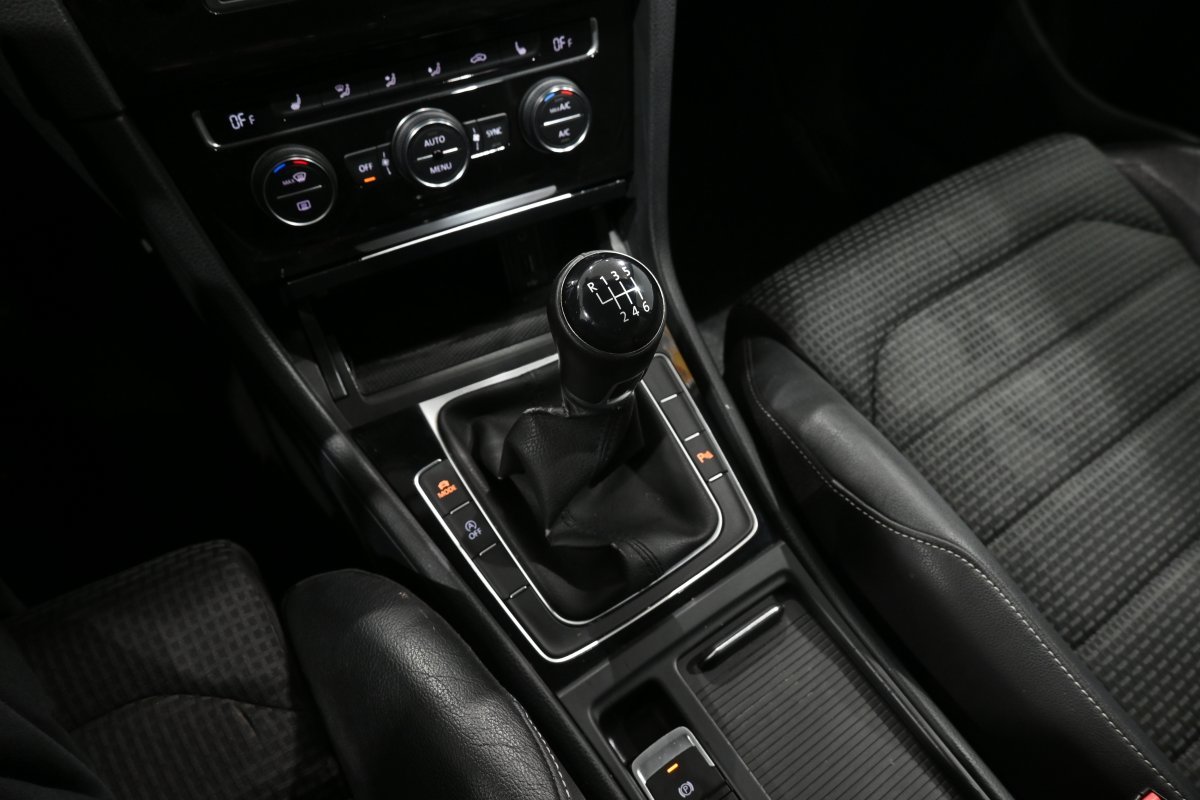 Foto Volkswagen Golf 19