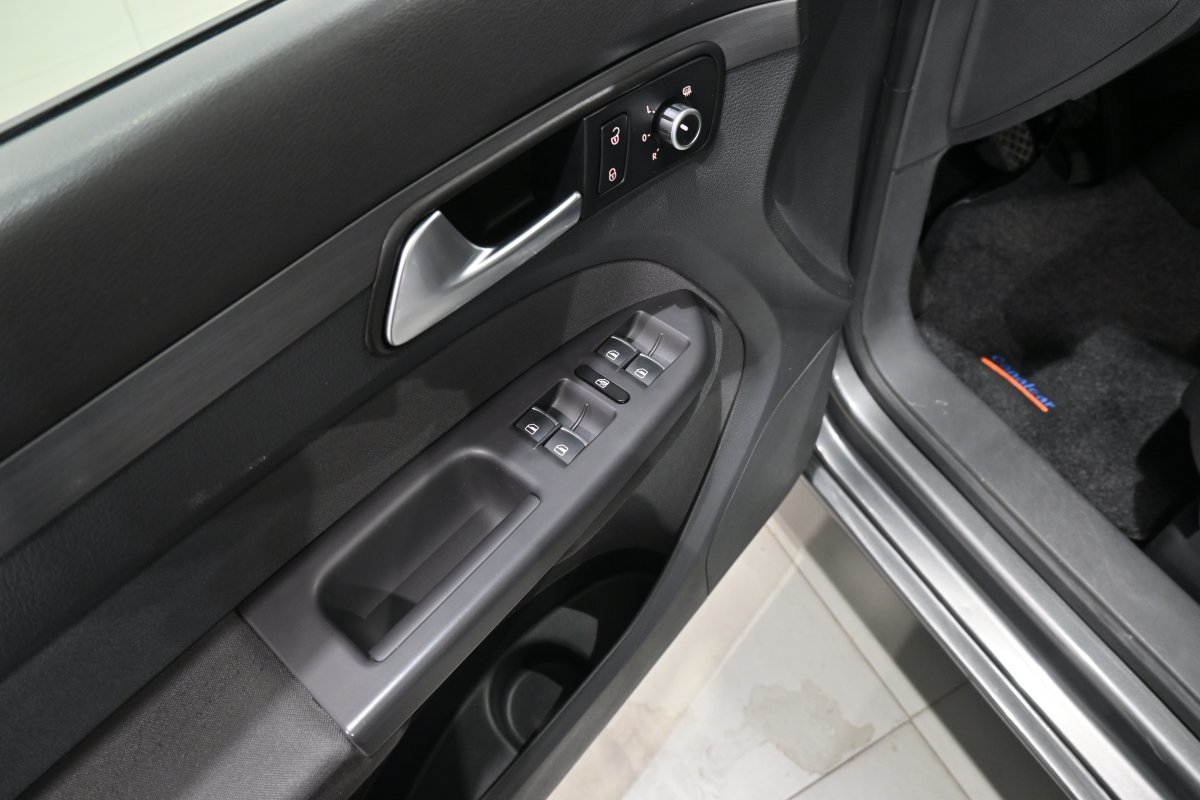 Foto Volkswagen Touran 25