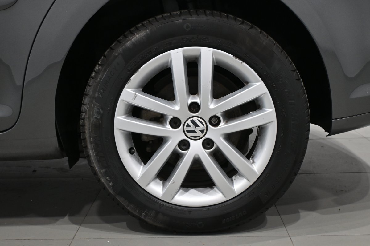 Foto Volkswagen Touran 26