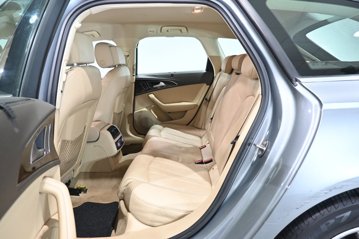 Foto Audi A6 Avant 11