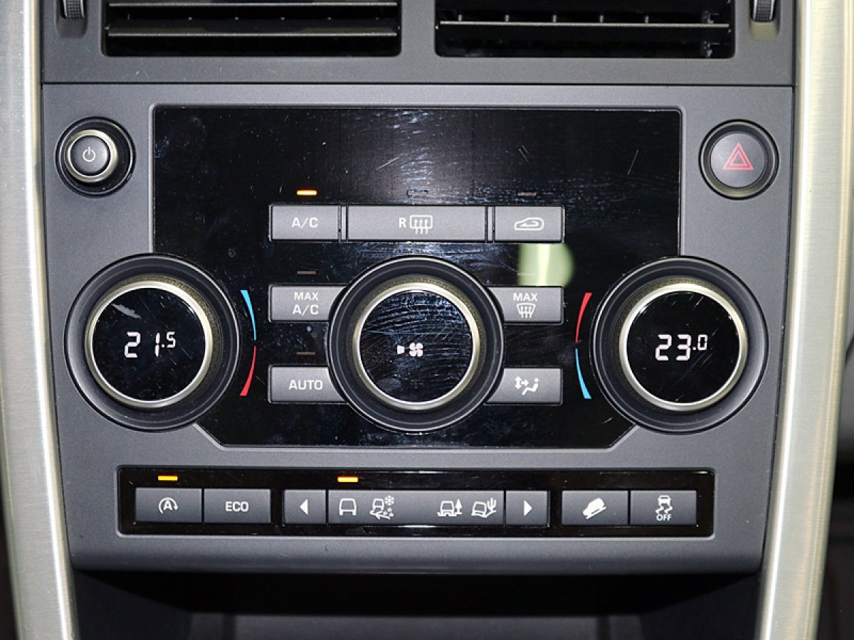 Foto Land-Rover Discovery Sport 23