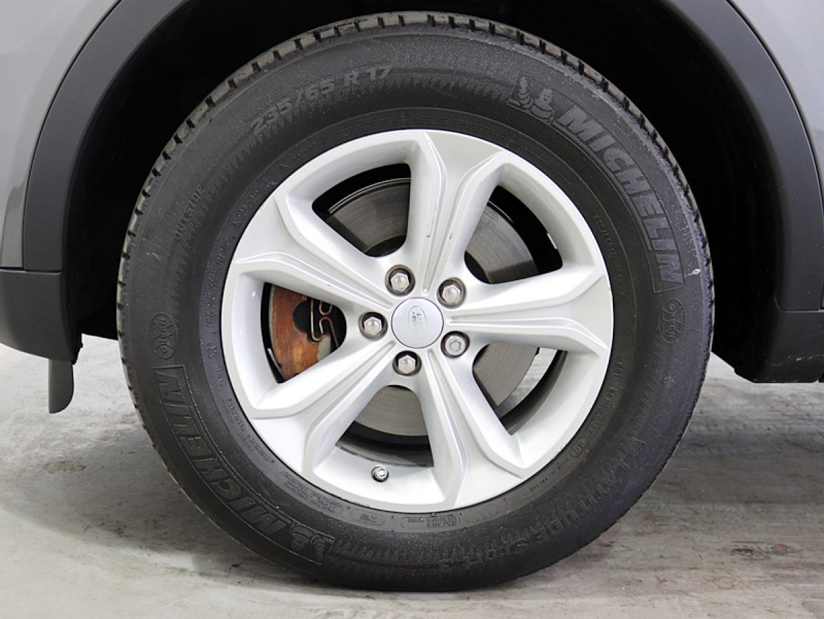 Foto Land-Rover Discovery Sport 31