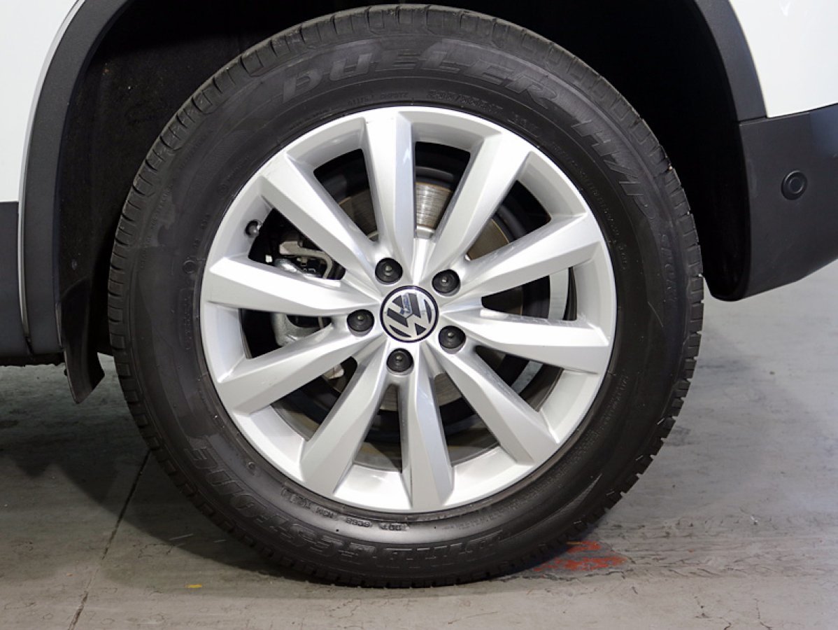 Foto Volkswagen Tiguan 33