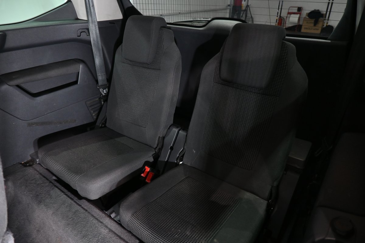 Foto Peugeot 5008 12