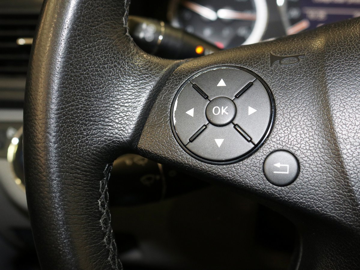 Foto Mercedes-Benz Clase C 25