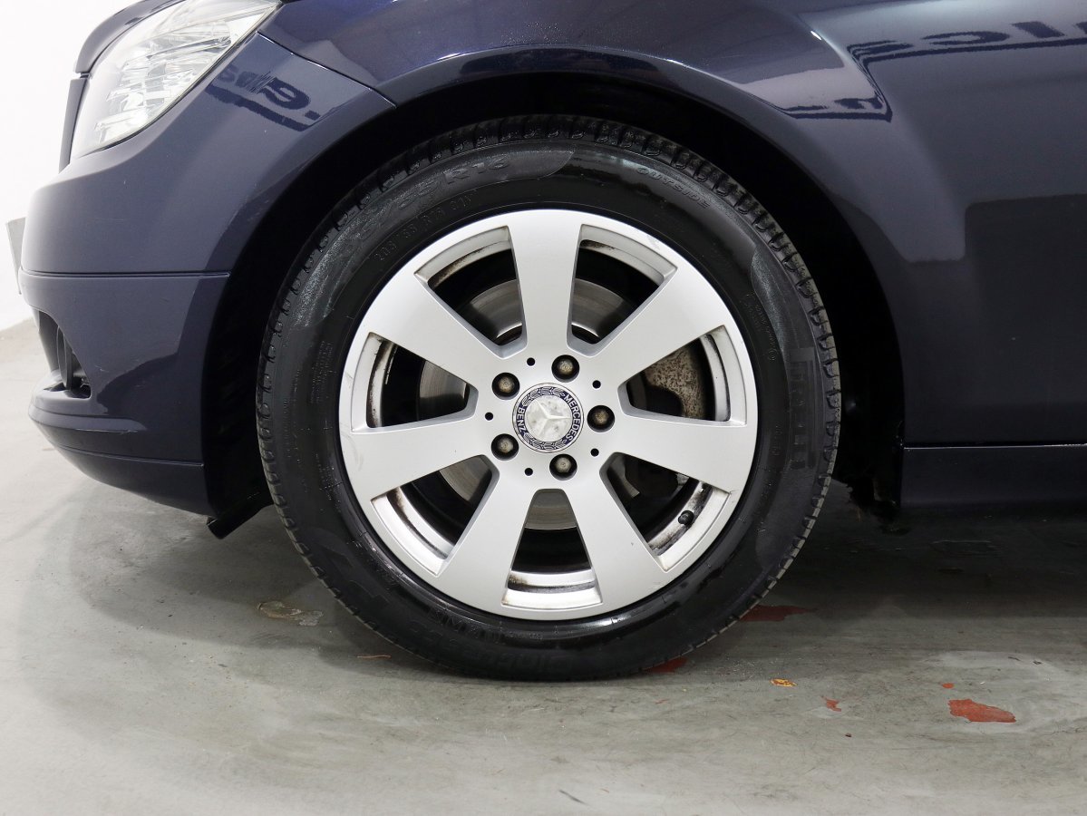 Foto Mercedes-Benz Clase C 27