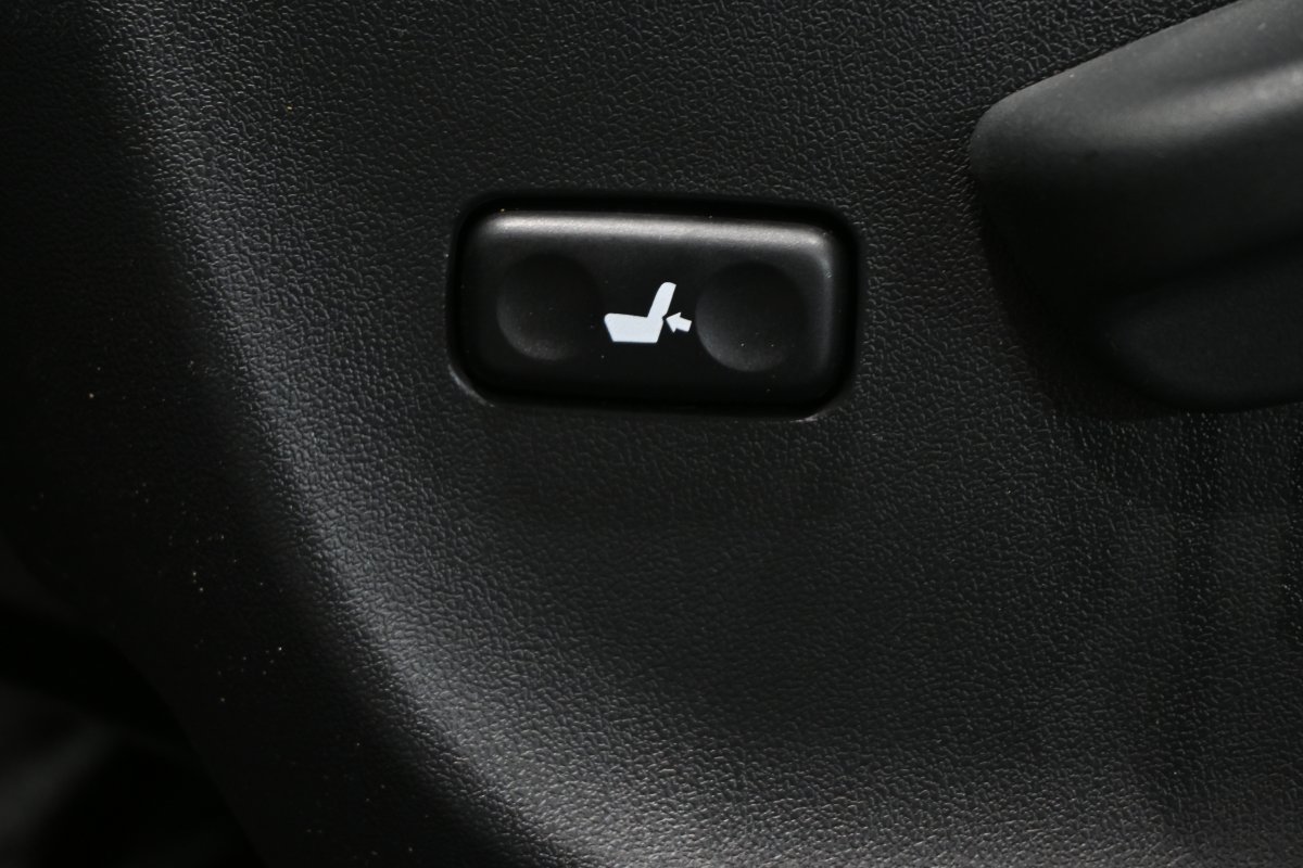 Foto Toyota Avensis 29