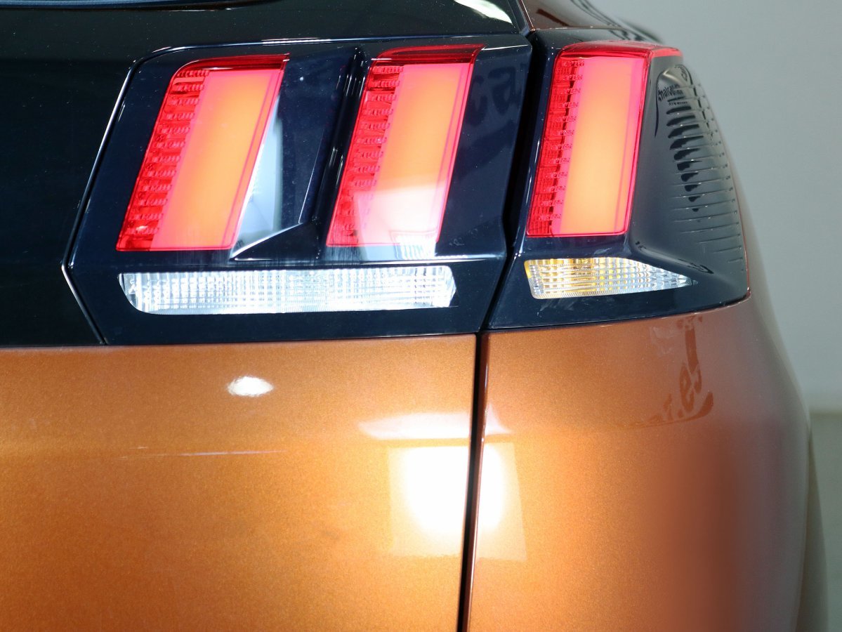 Foto Peugeot 3008 10