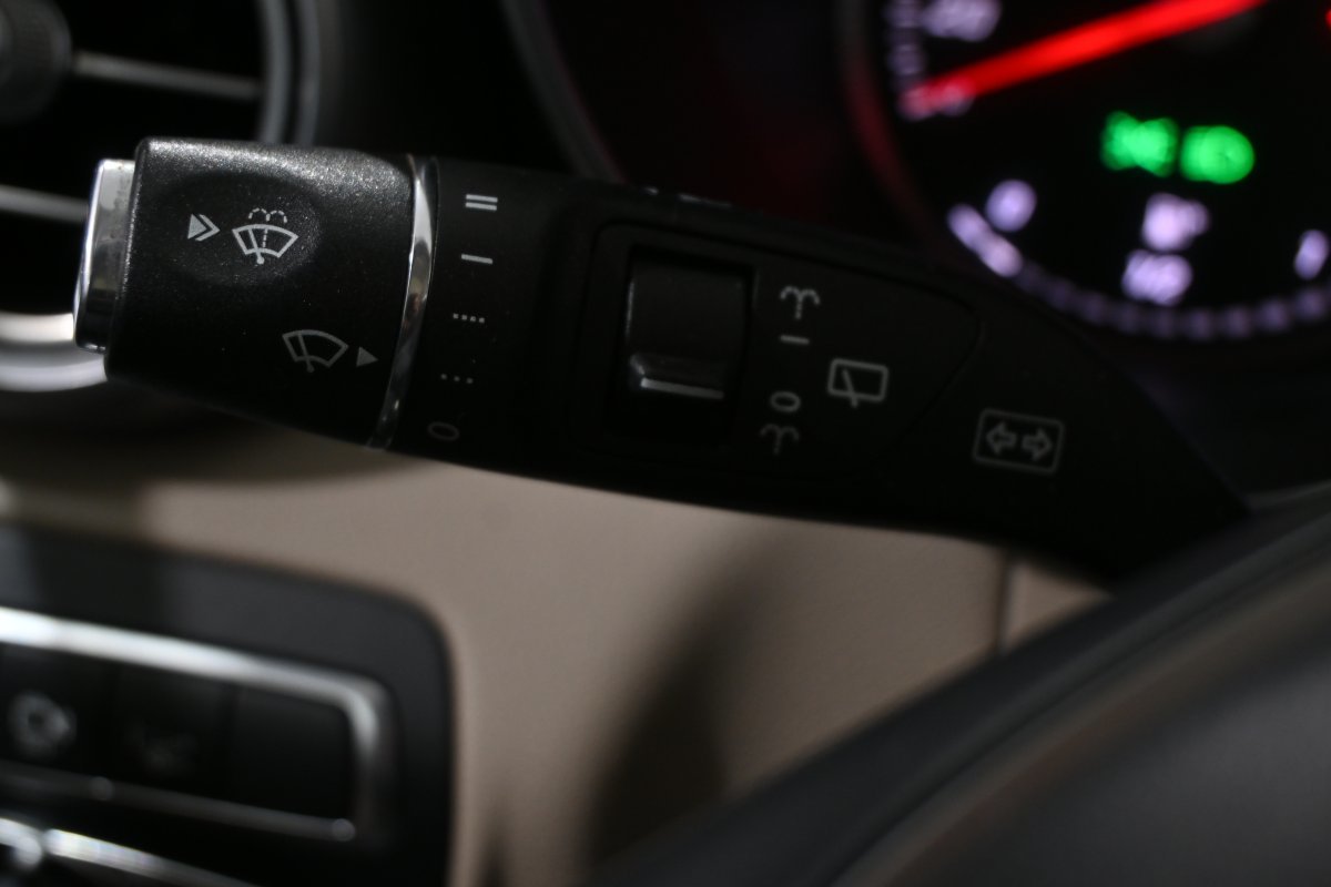 Foto Mercedes-Benz Clase GLC 27