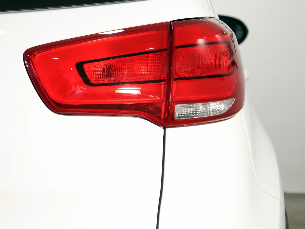 Foto Kia Sportage 10