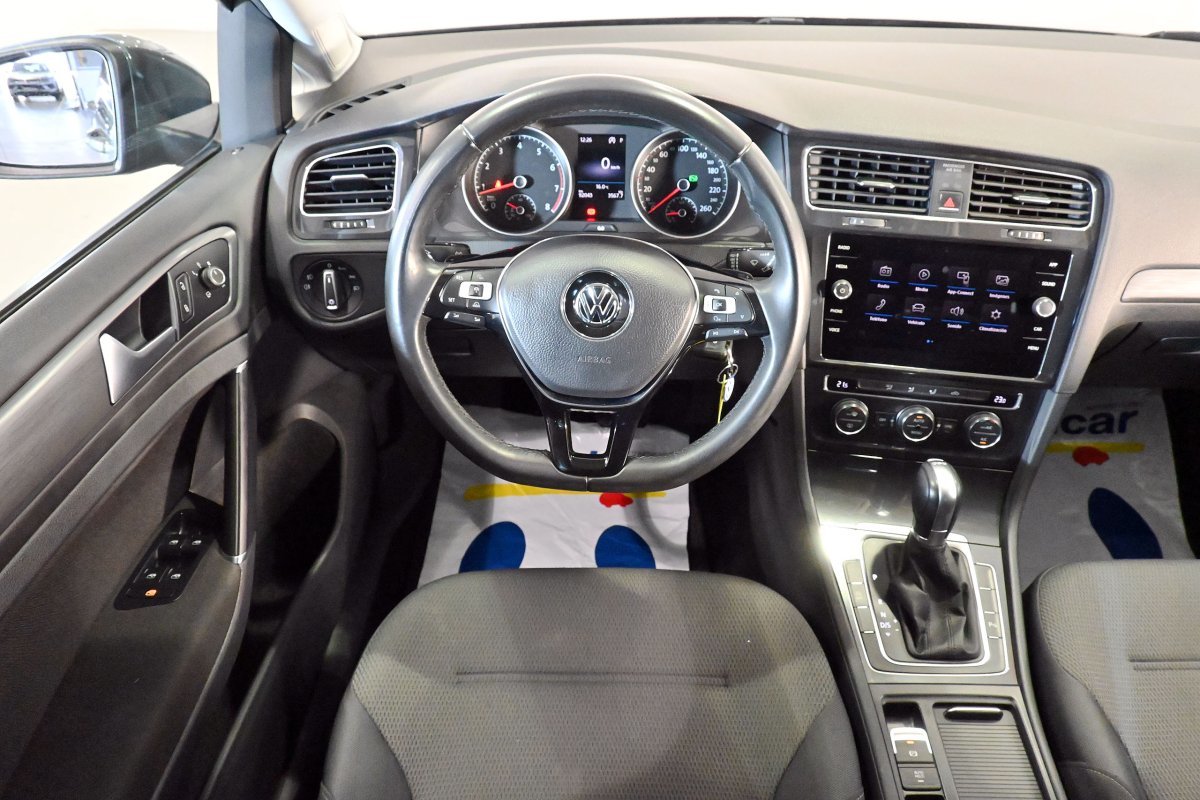 Foto Volkswagen Golf 23