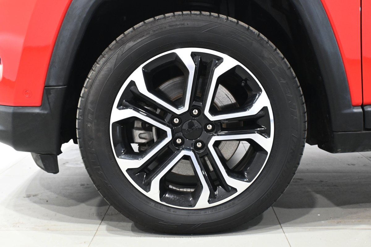 Foto Jeep Compass 28