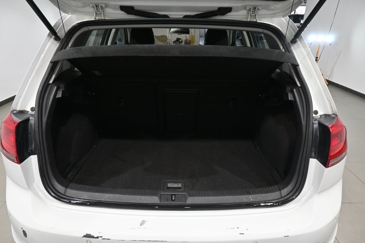 Foto Volkswagen Golf 8