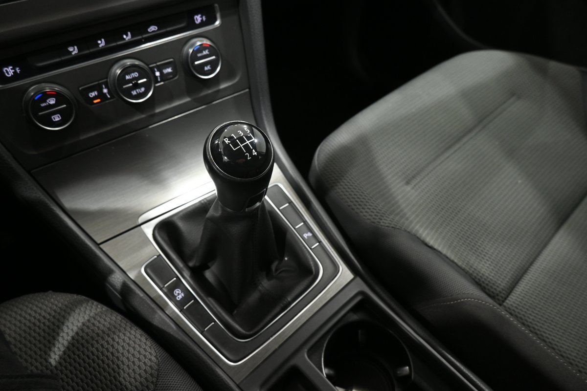 Foto Volkswagen Golf 19