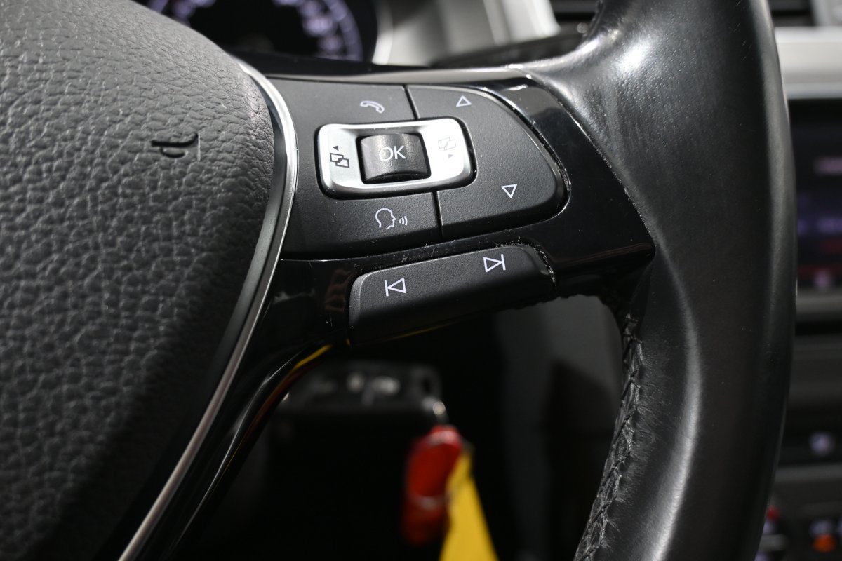 Foto Volkswagen Golf 21