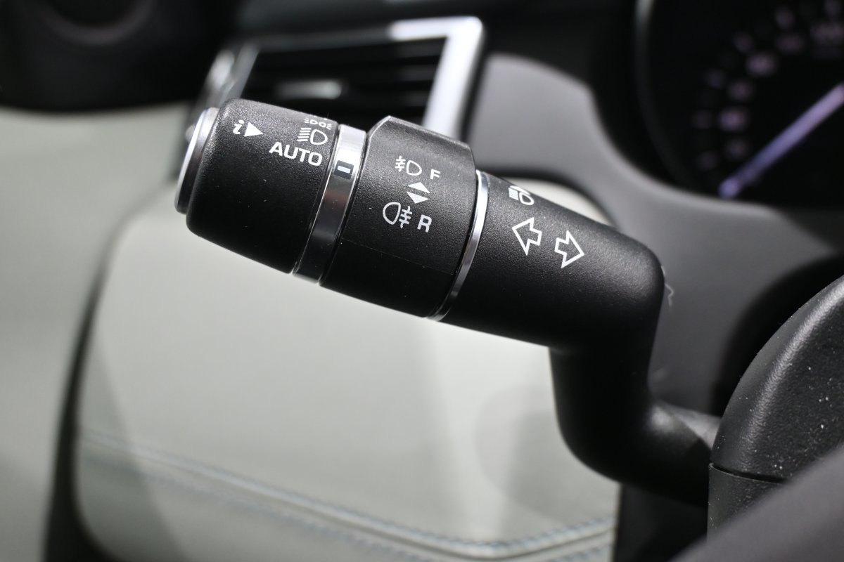 Foto Land-Rover Discovery Sport 24