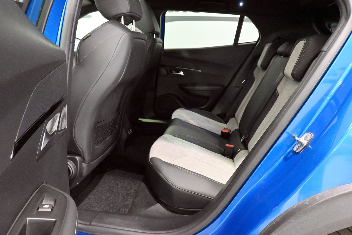 Foto Peugeot e-2008 15