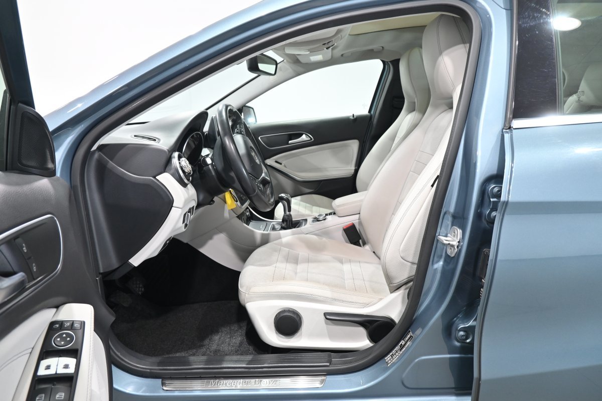 Foto Mercedes-Benz Clase GLA 10