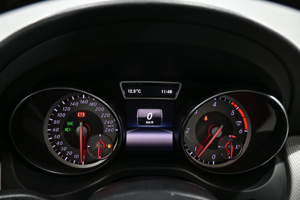 Foto Mercedes-Benz Clase GLA 14