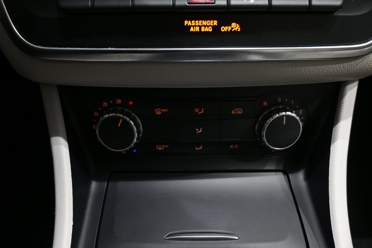 Foto Mercedes-Benz Clase GLA 16