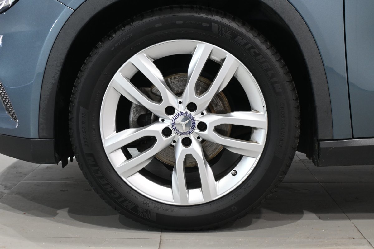 Foto Mercedes-Benz Clase GLA 28