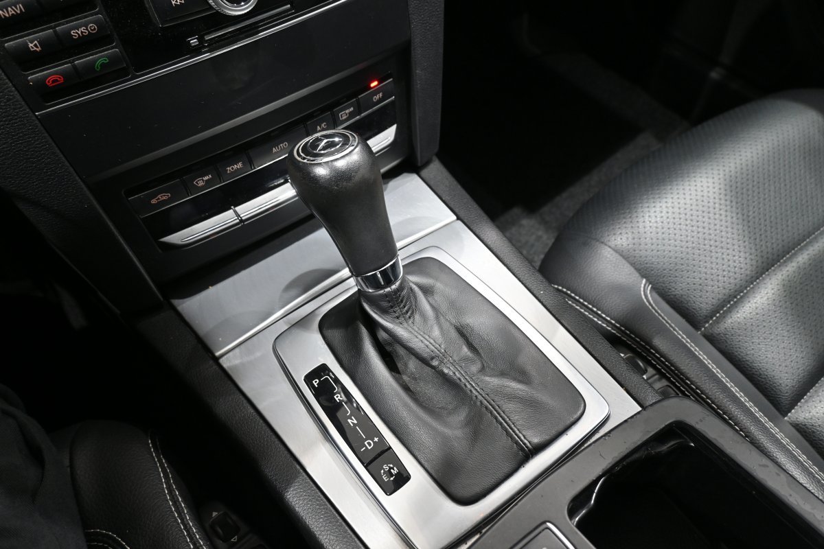 Foto Mercedes-Benz Clase E 18