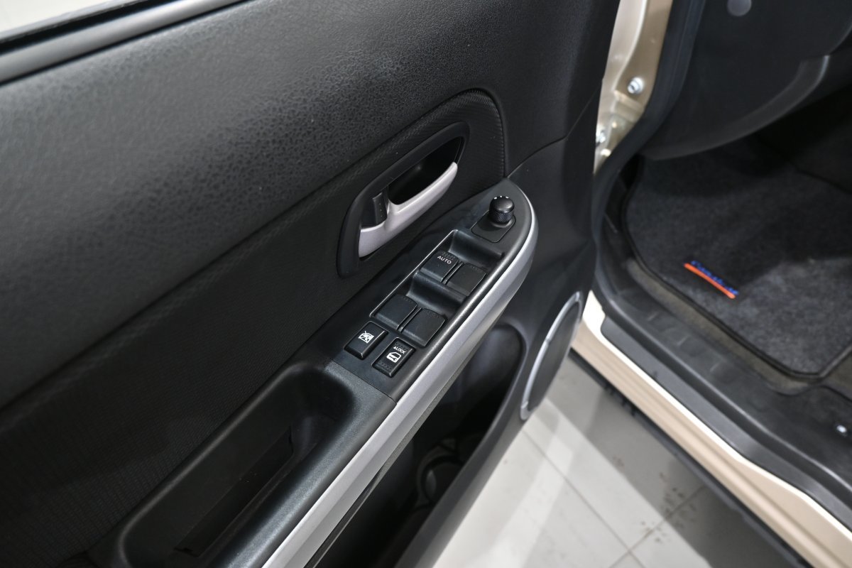 Foto Suzuki Grand Vitara 25