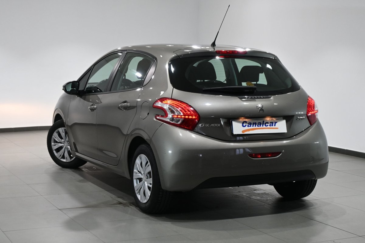 Foto Peugeot 208 6