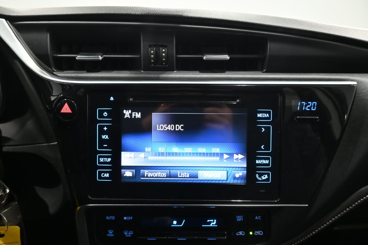 Foto Toyota Auris 15