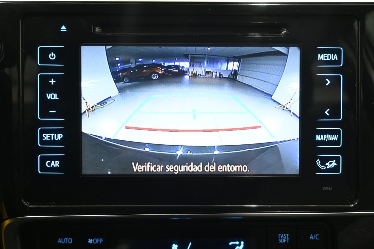 Foto Toyota Auris 16