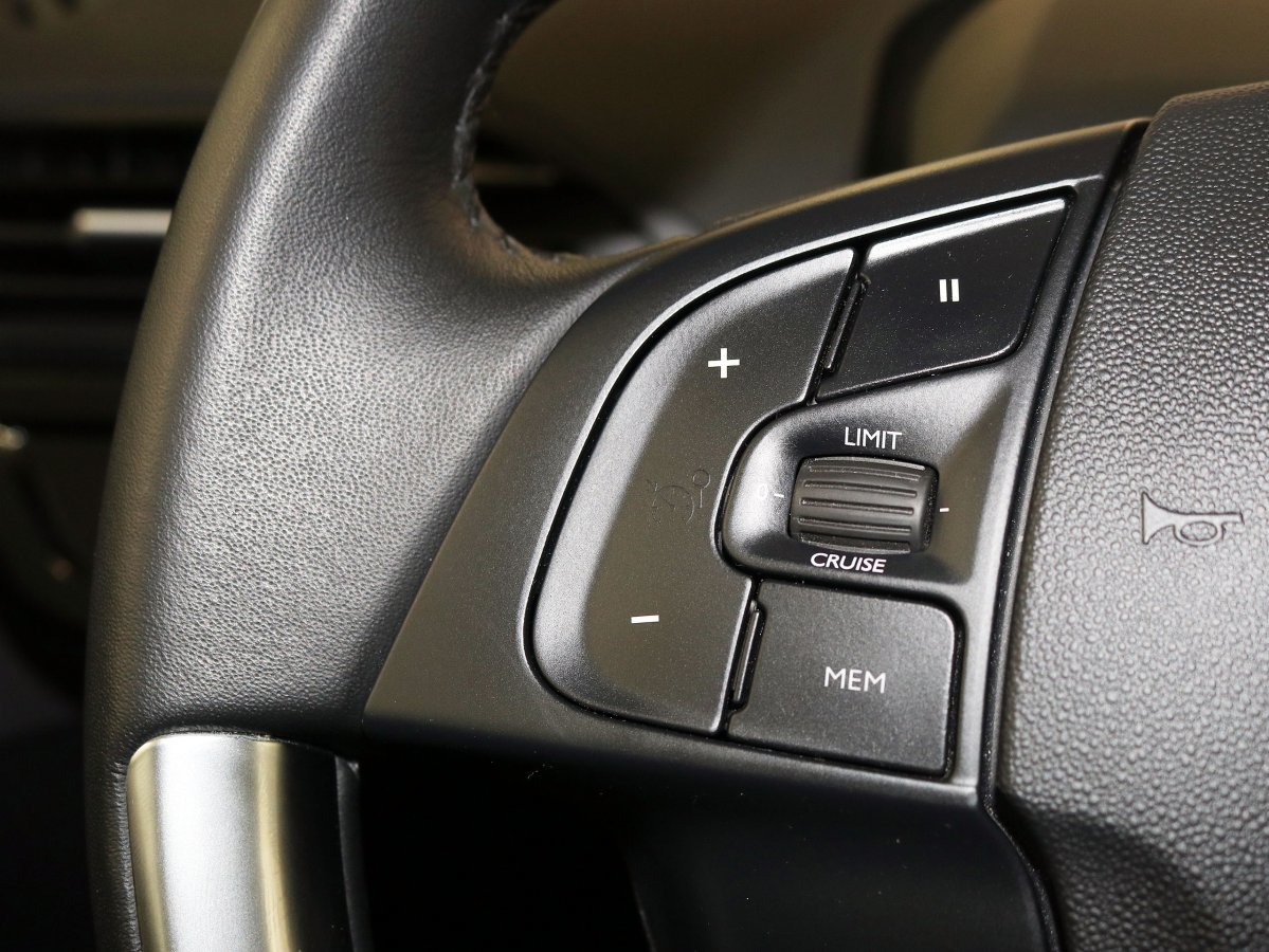 Foto Citroën Grand C4 SpaceTourer 27