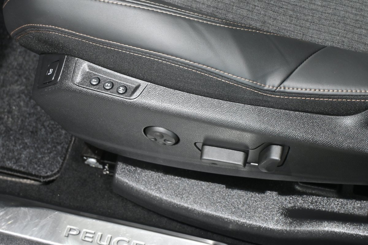 Foto Peugeot 5008 29