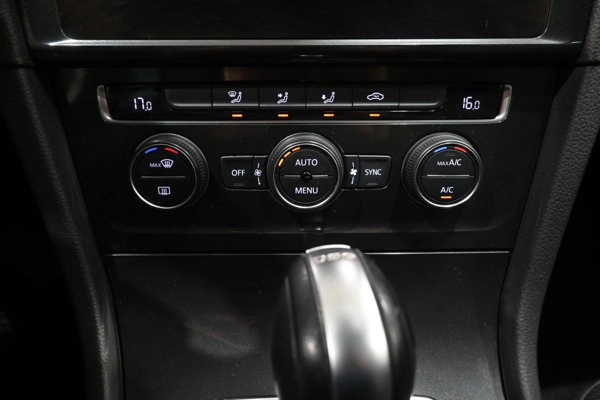 Foto Volkswagen Golf 16