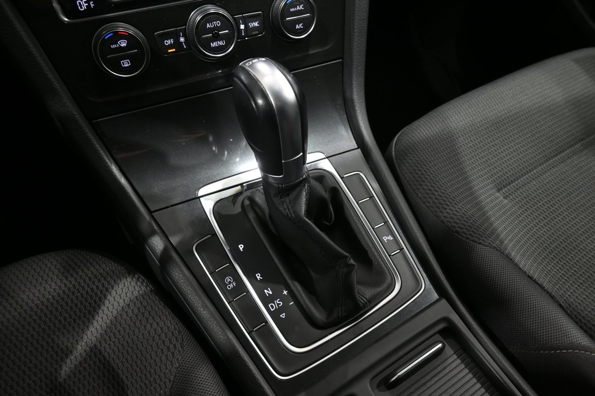 Foto Volkswagen Golf 19