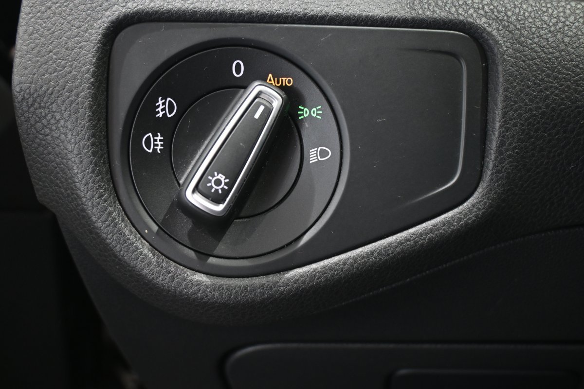 Foto Volkswagen Golf 24