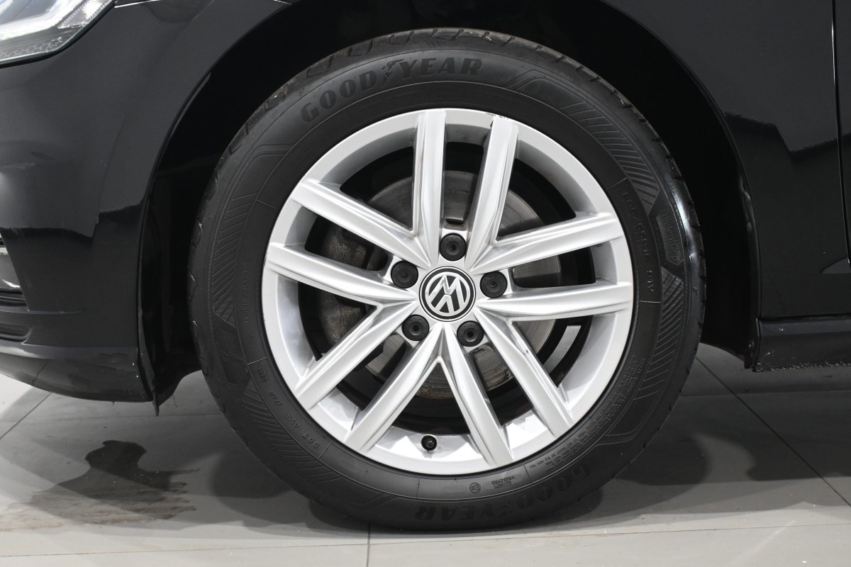 Foto Volkswagen Golf 27