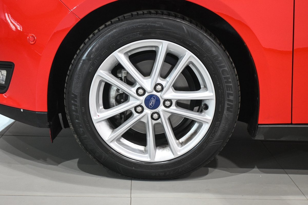 Foto Ford Focus 27
