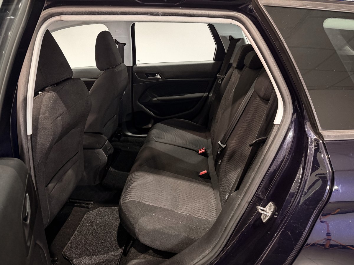 Foto Peugeot 308 SW 11