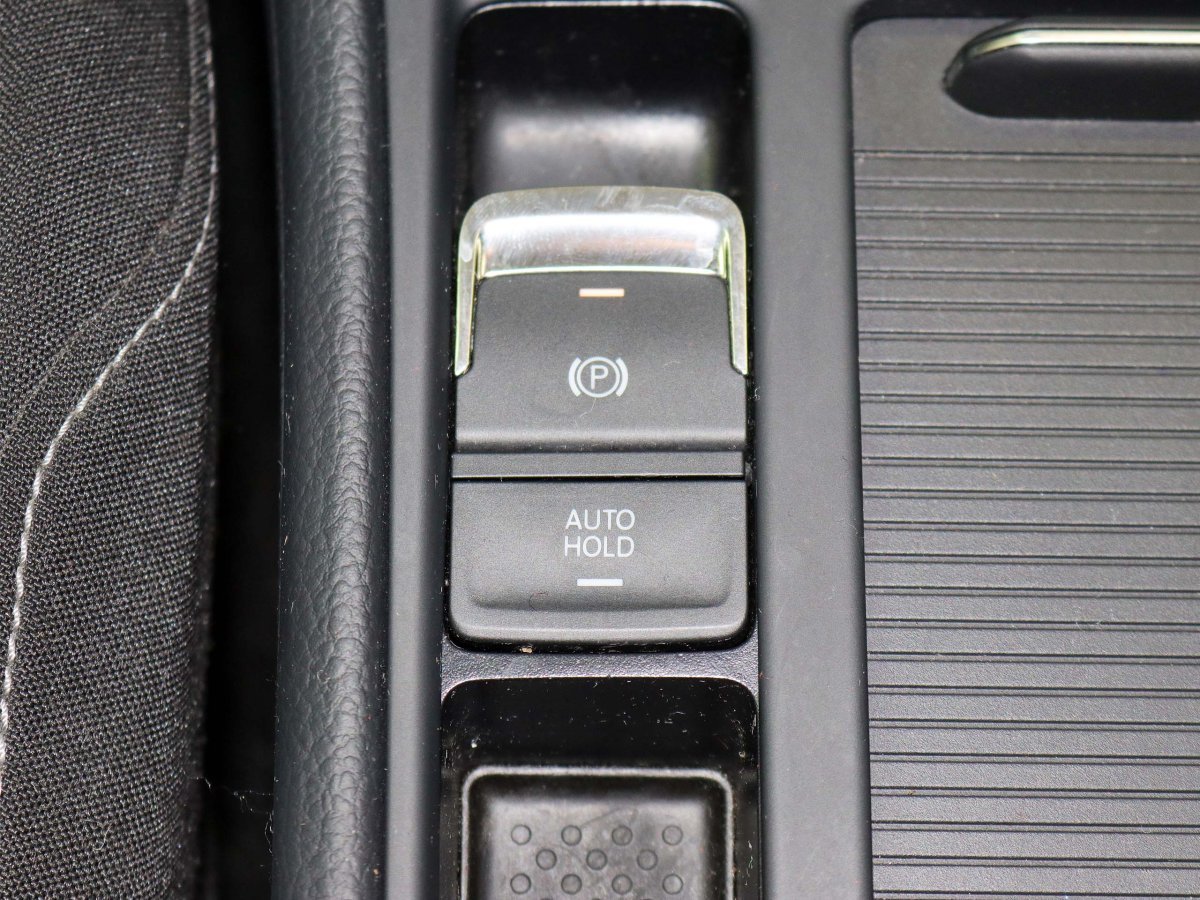 Foto Volkswagen Golf 17