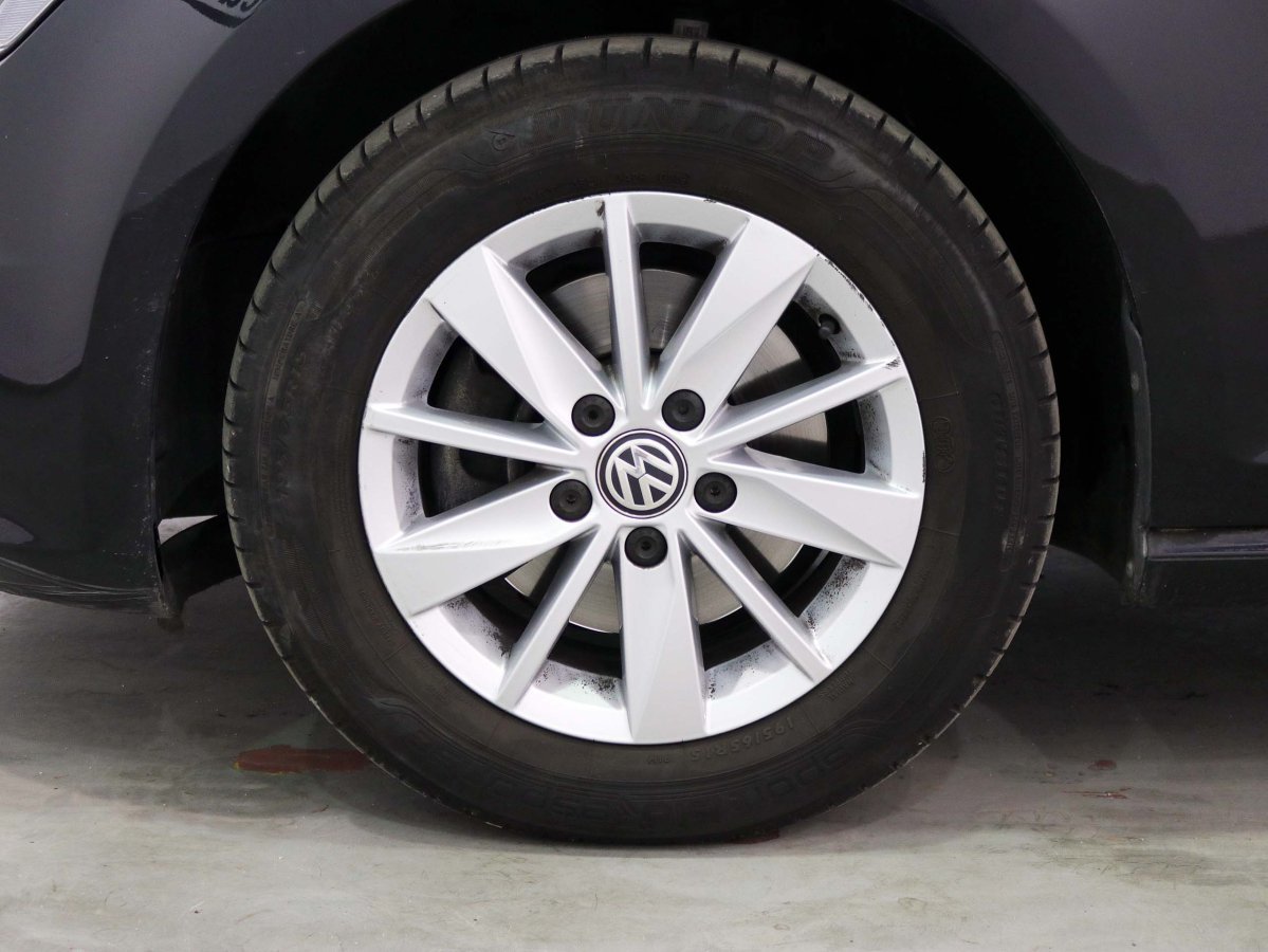 Foto Volkswagen Golf 26