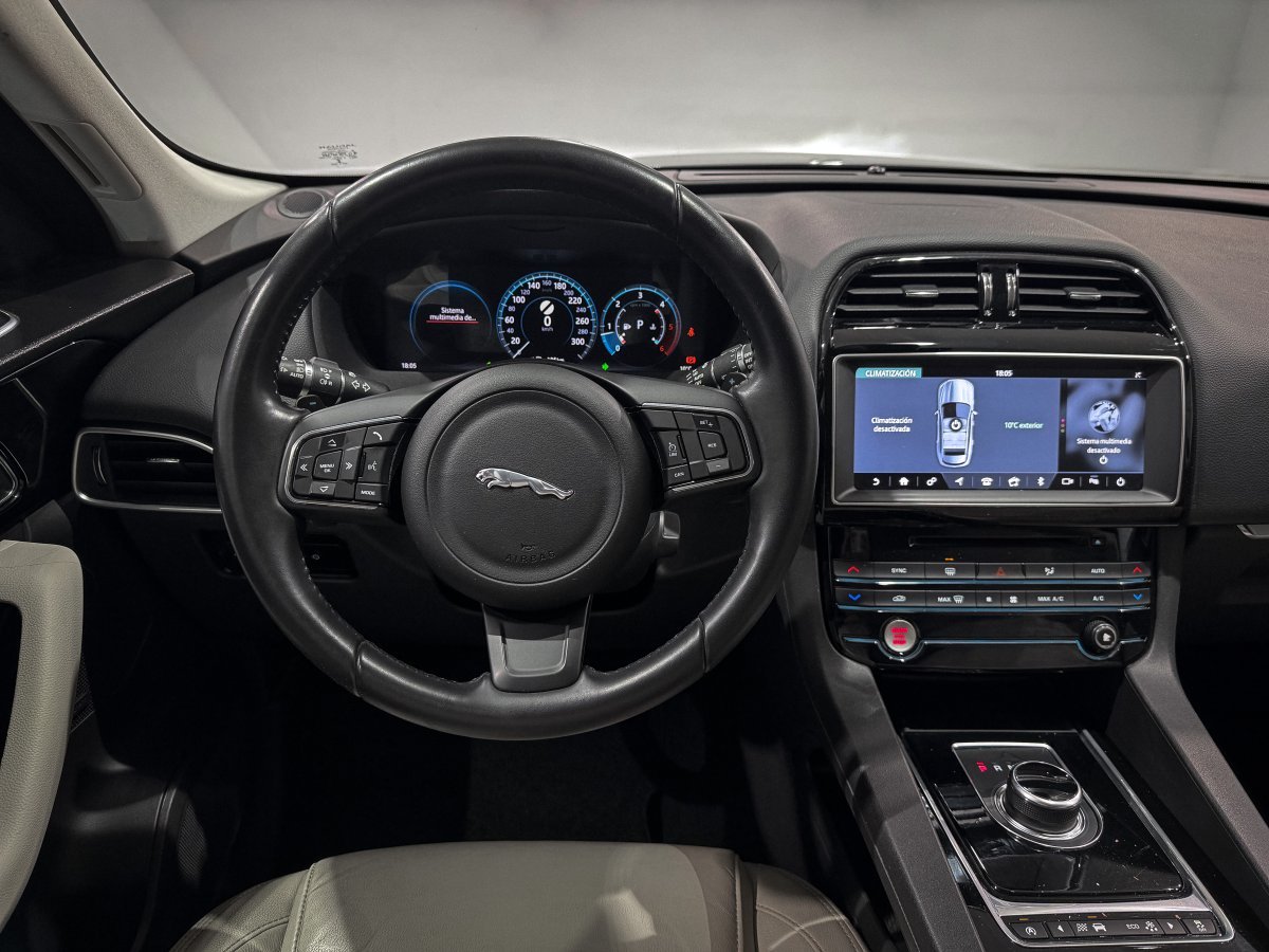 Foto Jaguar F-Pace 19