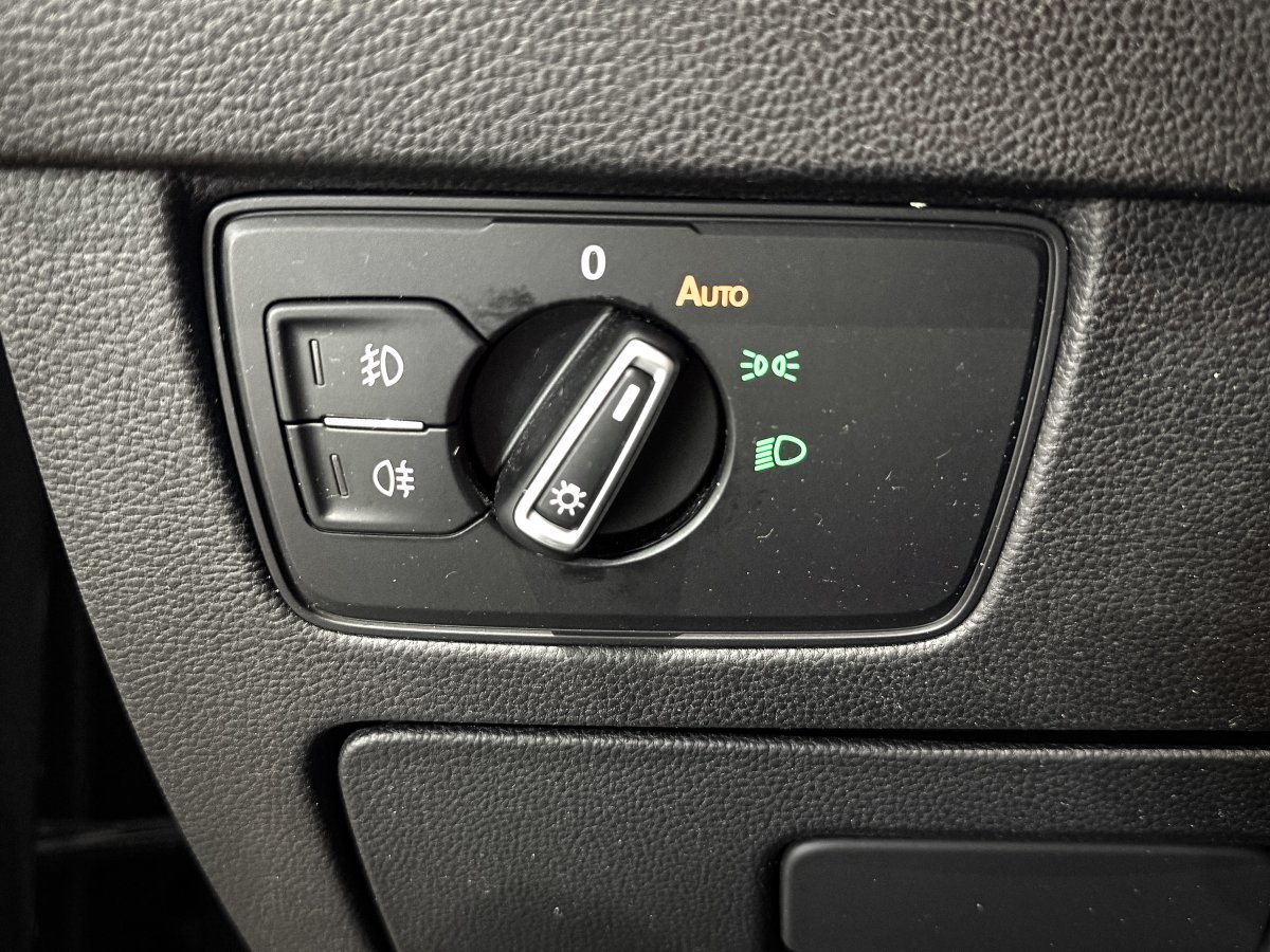 Foto Volkswagen Passat Variant 25