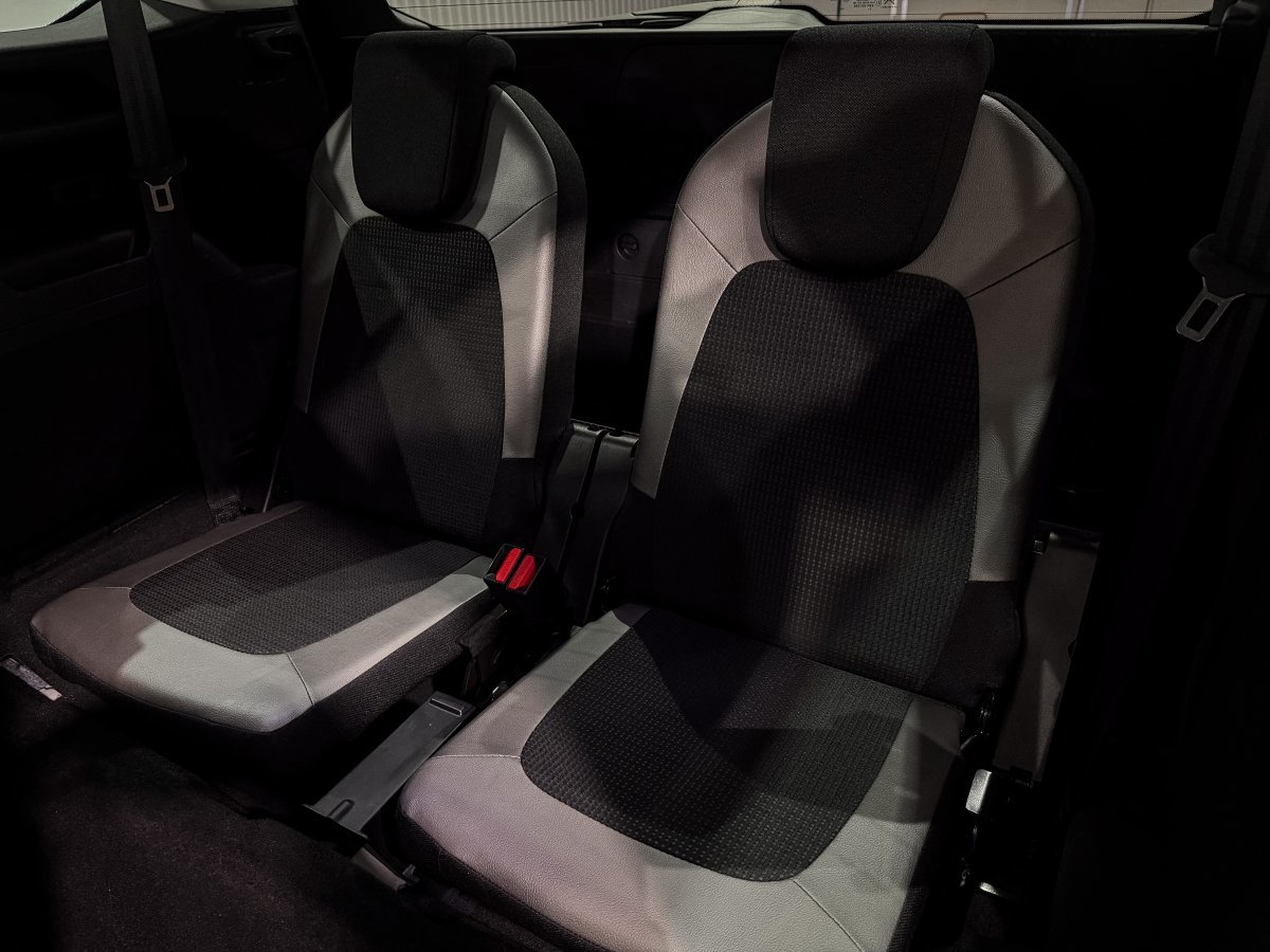 Foto Citroën Grand C4 SpaceTourer 13