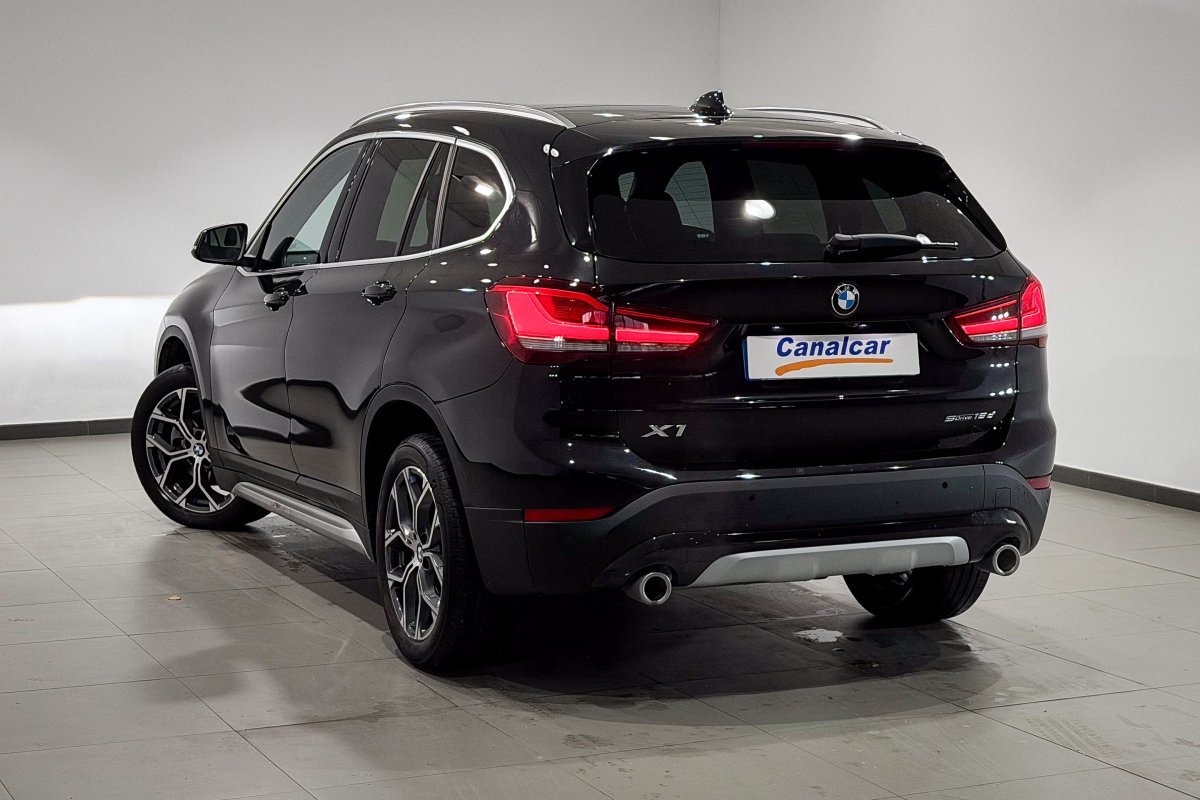 Foto BMW X1 6