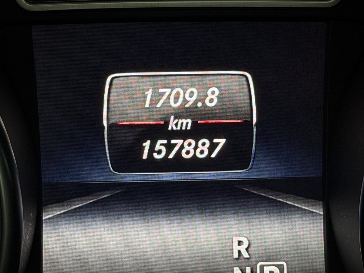 Foto Mercedes-Benz Clase GLA 13