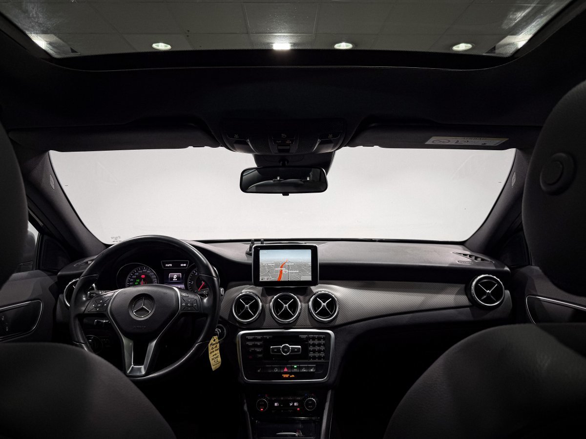 Foto Mercedes-Benz Clase GLA 28