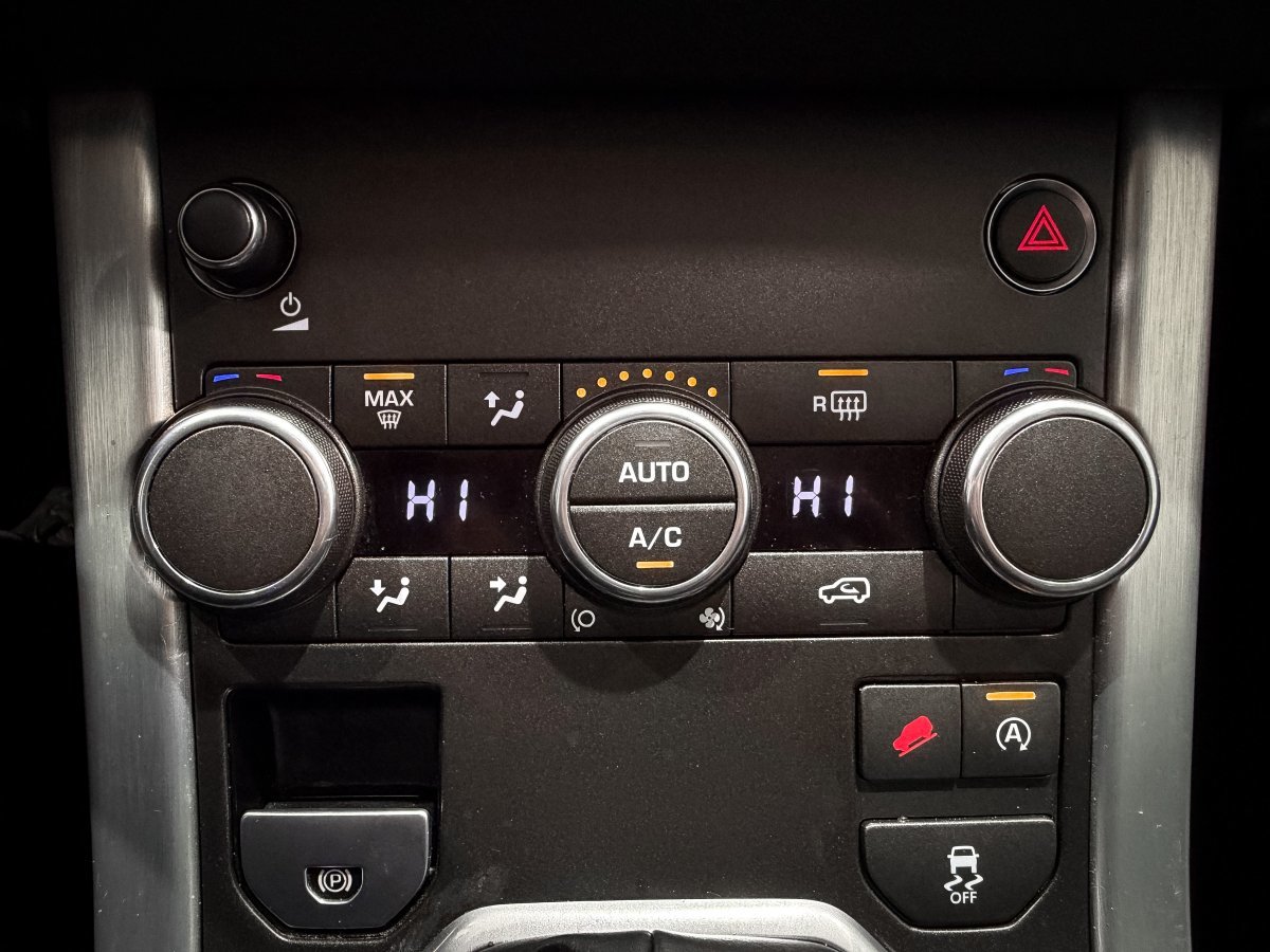 Foto Land-Rover Range Rover Evoque 17